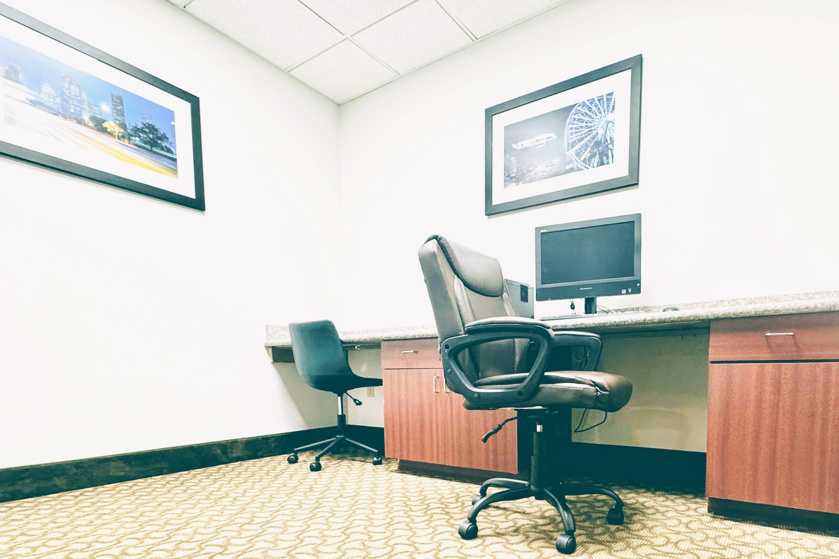 Business center | Comfort Suites Westchase Houston Energy Corridor