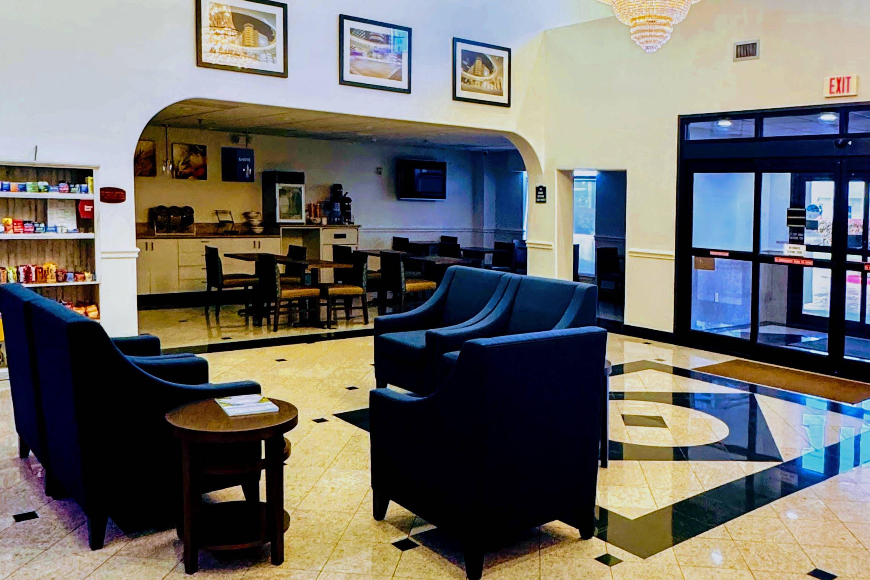 Hotel lobby | Comfort Suites Westchase Houston Energy Corridor