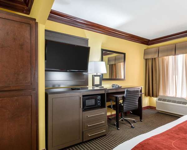  - Comfort Suites Lake Jackson