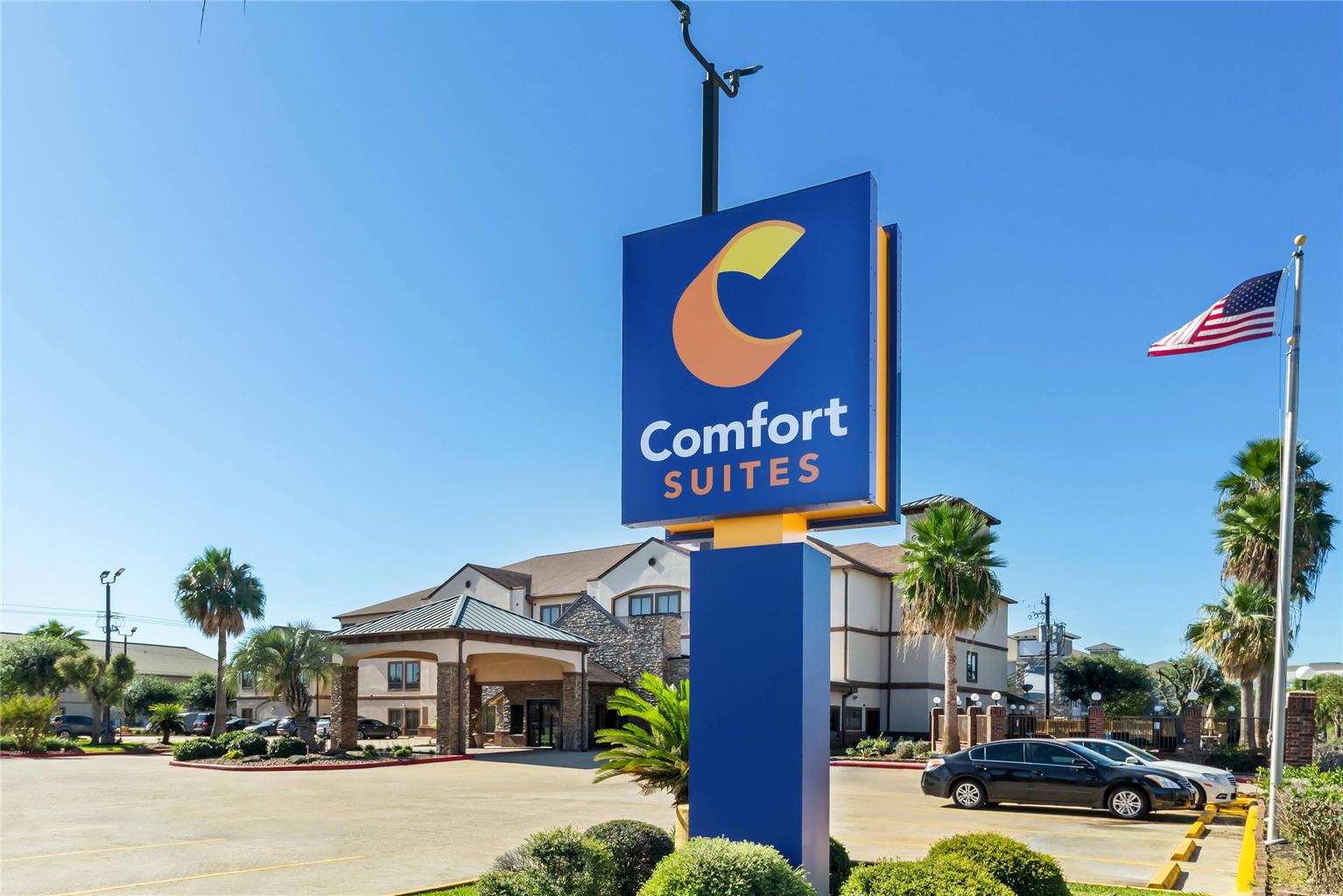 Comfort Suites