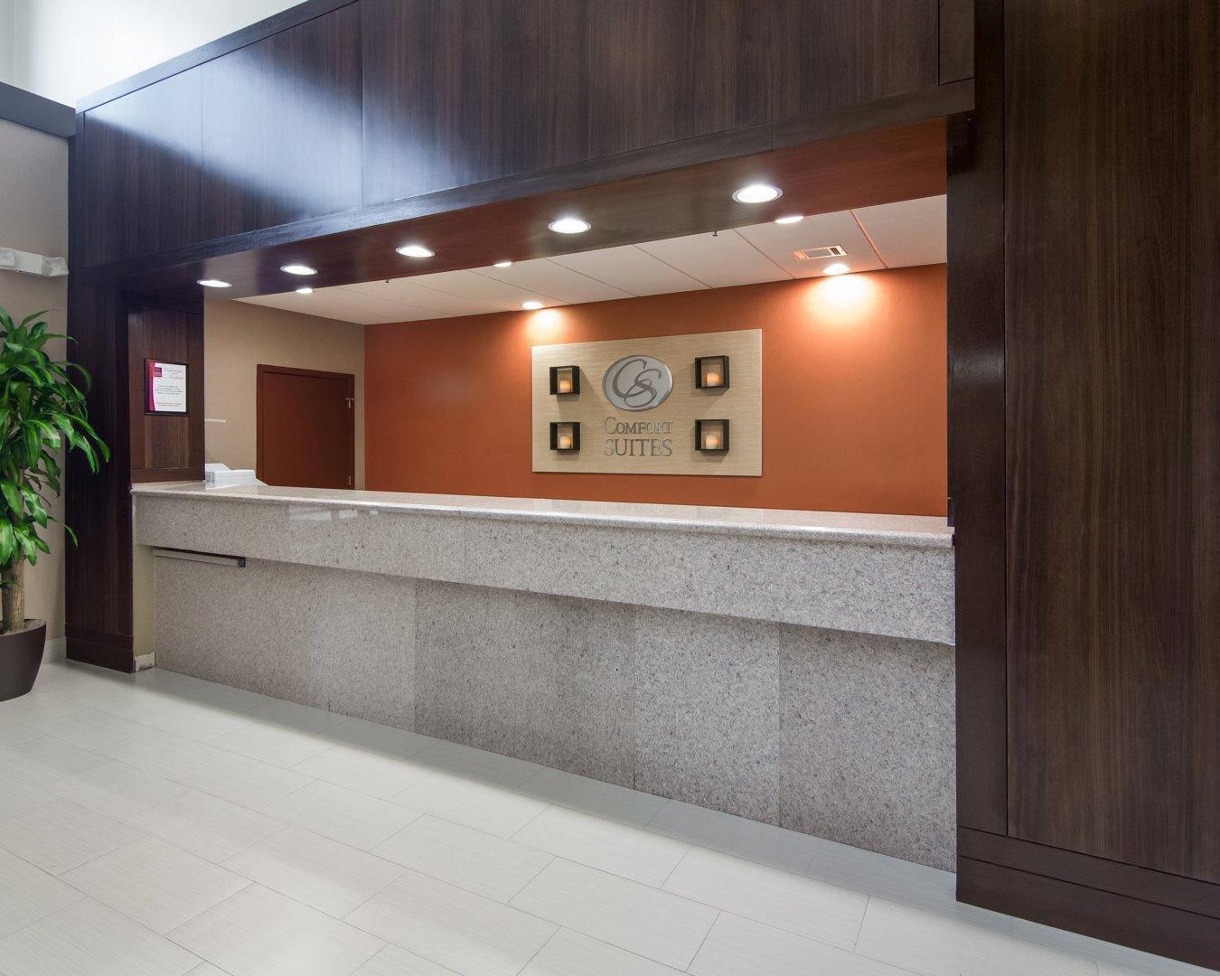 Front desk with friendly staff | Comfort Suites Houston West at Clay Road
