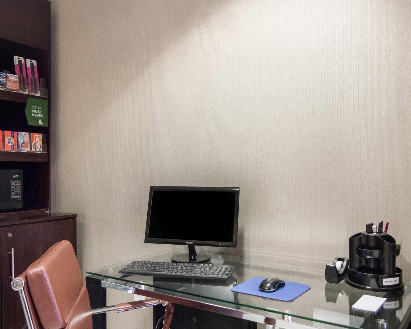 Business center with high-speed Internet access | Comfort Suites Houston West at Clay Road
