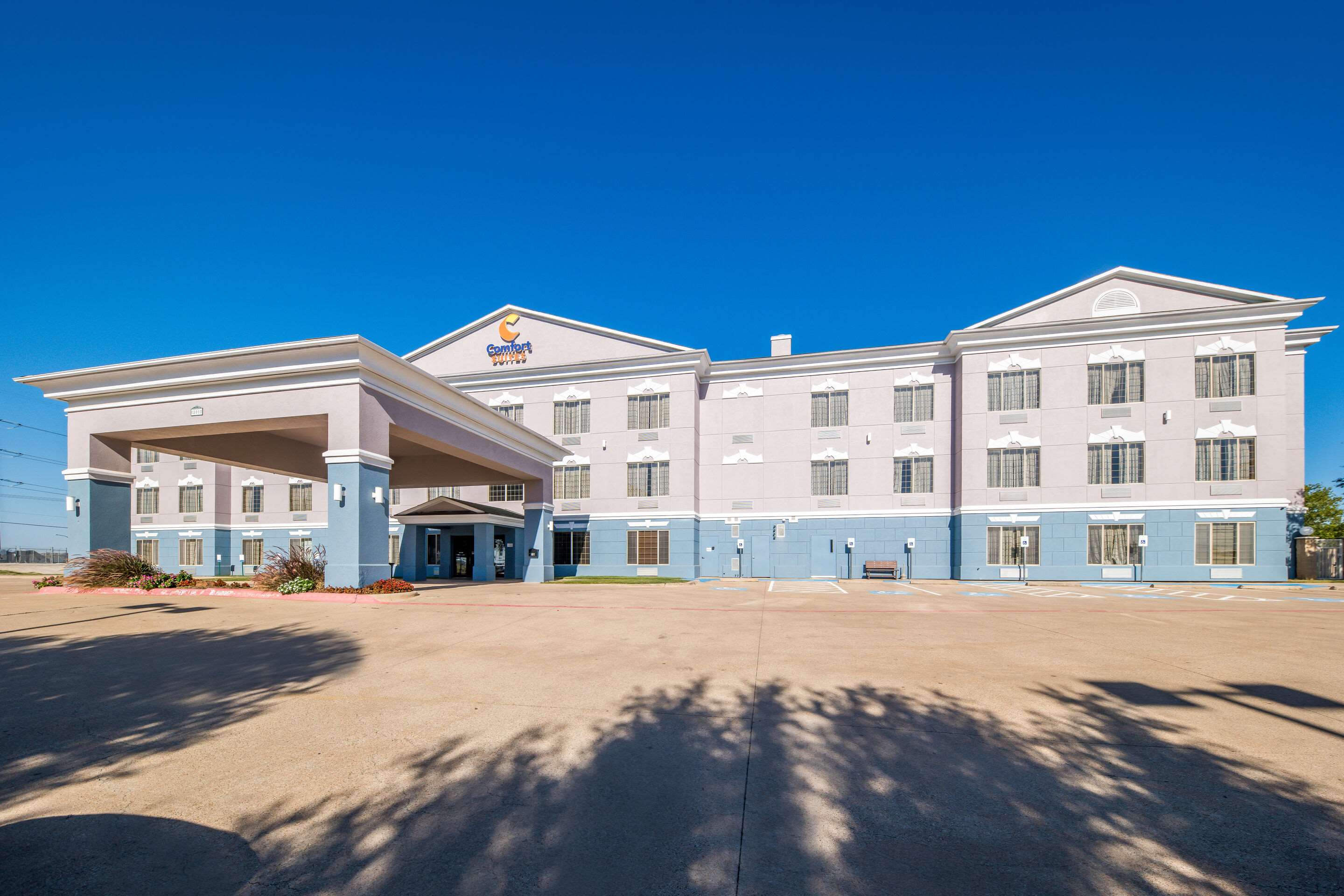 Hotel exterior | Comfort Suites Roanoke - Fort Worth North