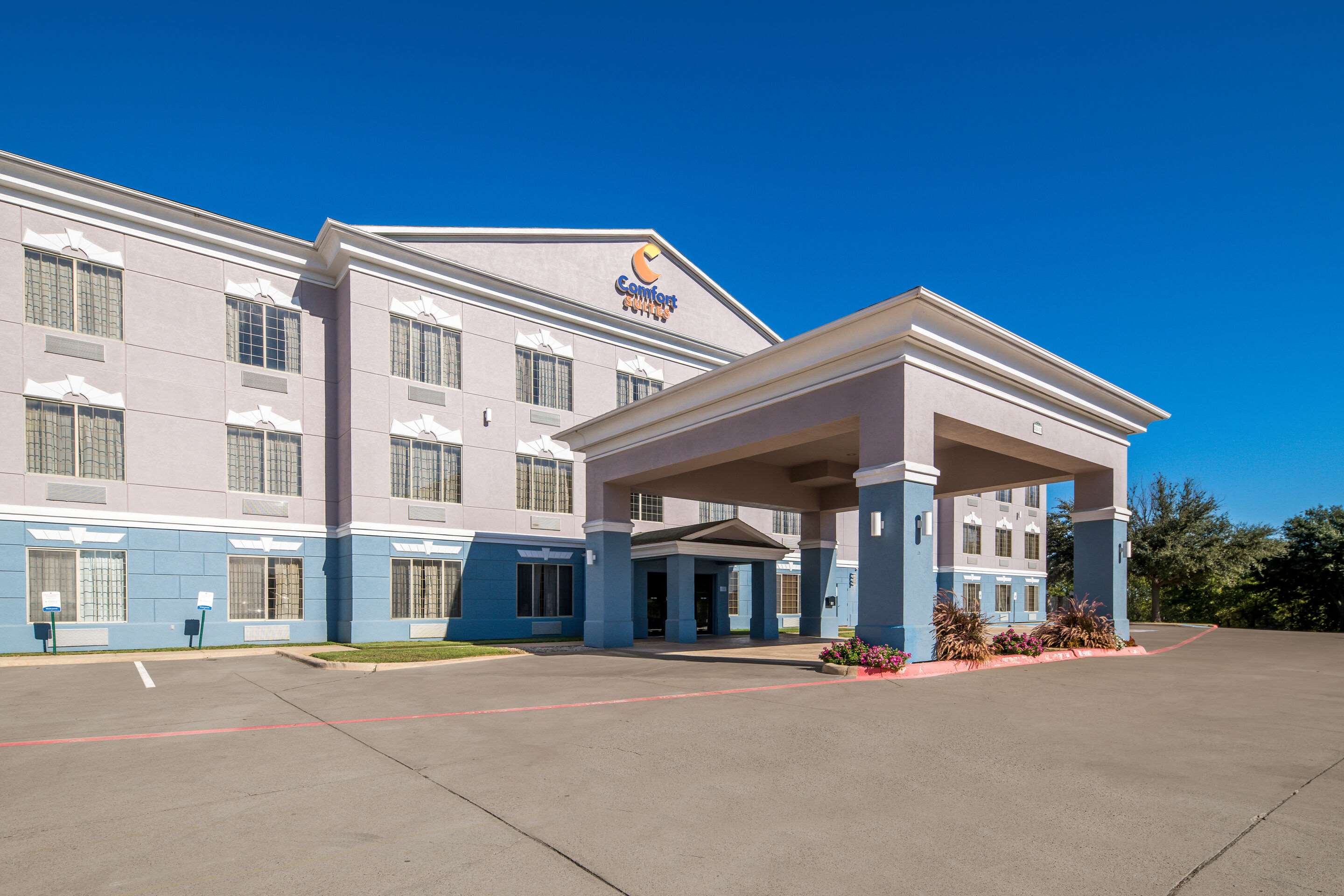Hotel exterior | Comfort Suites Roanoke - Fort Worth North