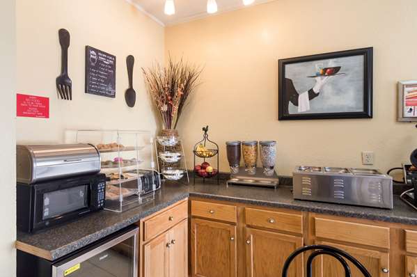 Amenities - Econo Lodge Dalhart