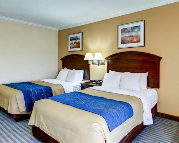 - Comfort Inn Corsicana - I-45, Exit 231