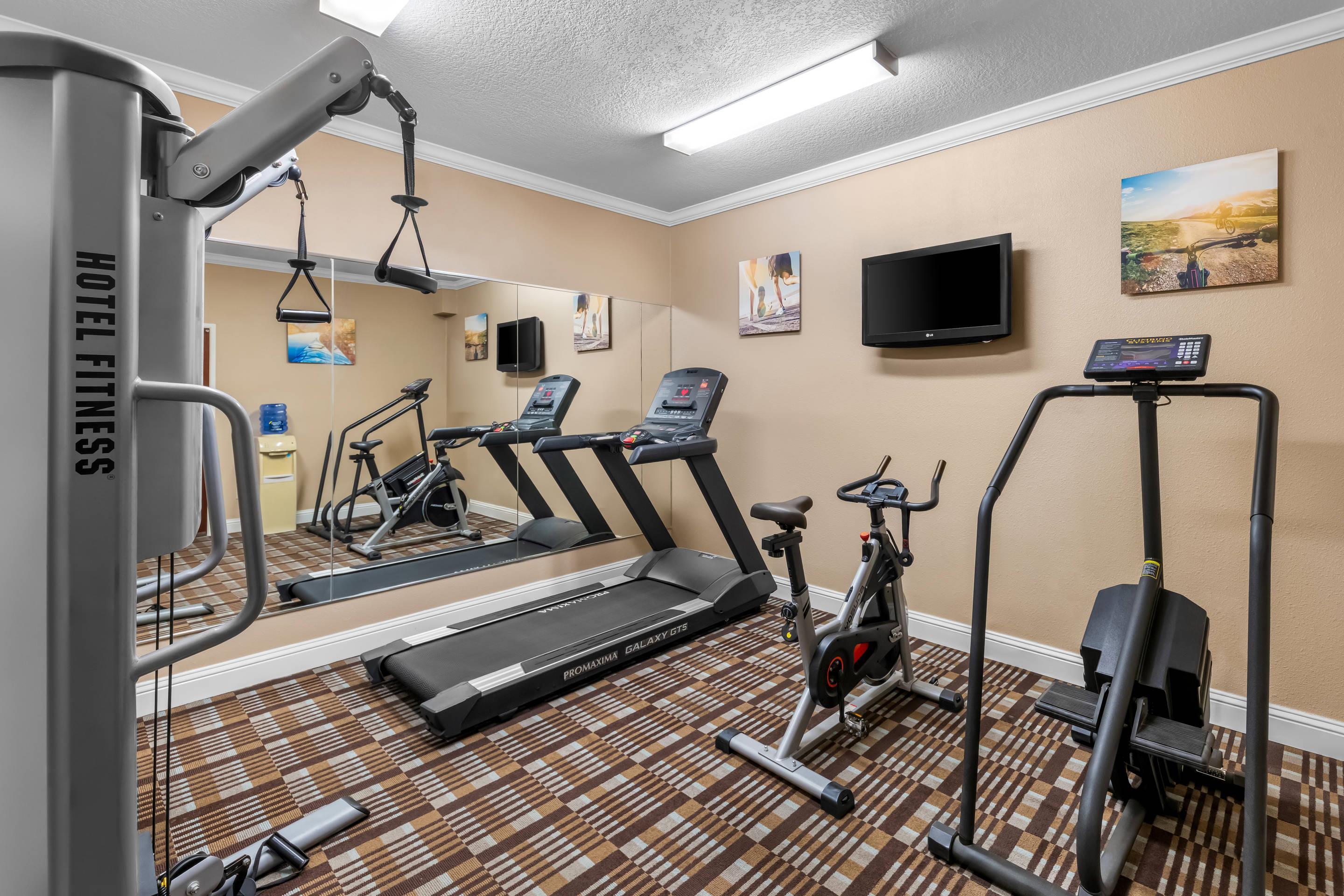 Fitness center | Comfort Inn Corsicana East