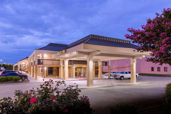Exterior view - Quality Inn Arlington Highlands Arlington - I-20, Exit 450