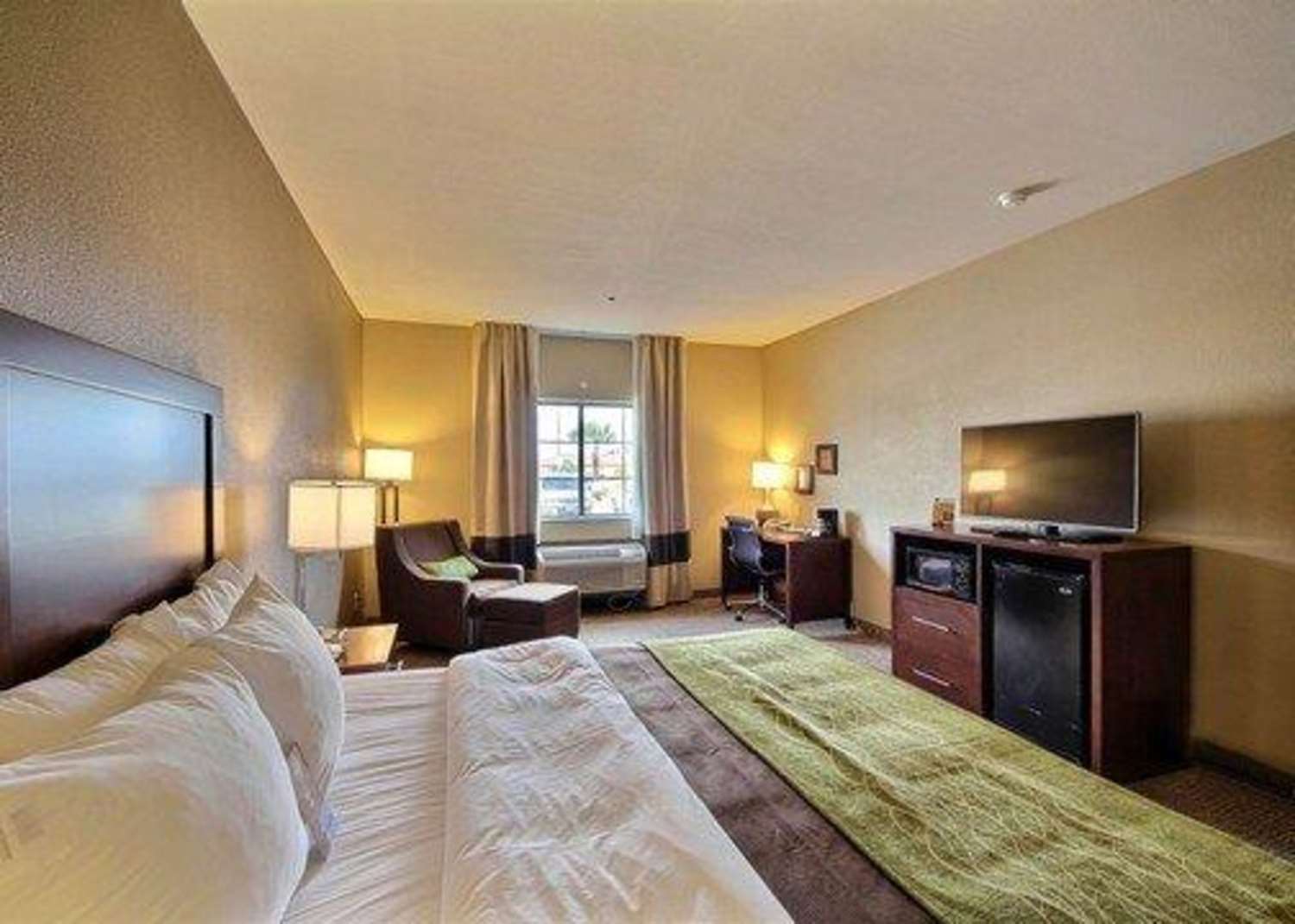 Comfort Inn Edinburg, TX See Discounts