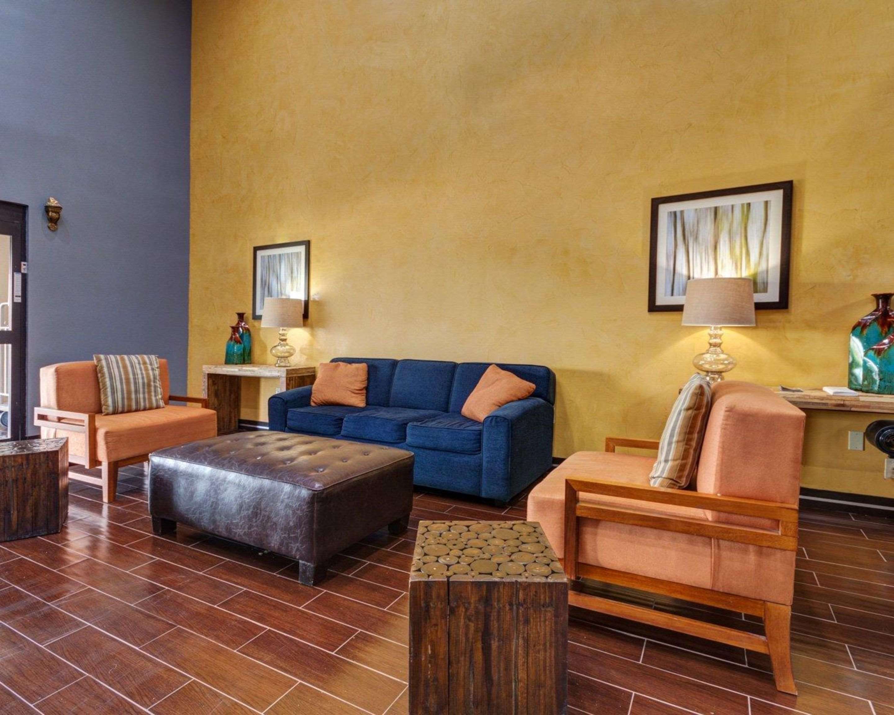Lobby with sitting area
