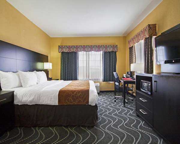  - Comfort Suites Rowlett - I-30, Exit 64