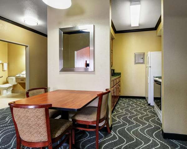Suite - Comfort Suites Rowlett - I-30, Exit 64