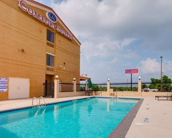 Pool - Comfort Suites Rowlett - I-30, Exit 64