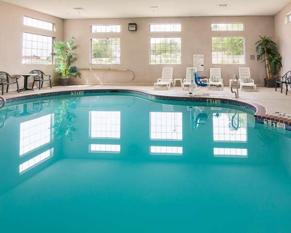 Pool - Comfort Suites Texarkana - I-30, Exit 220B