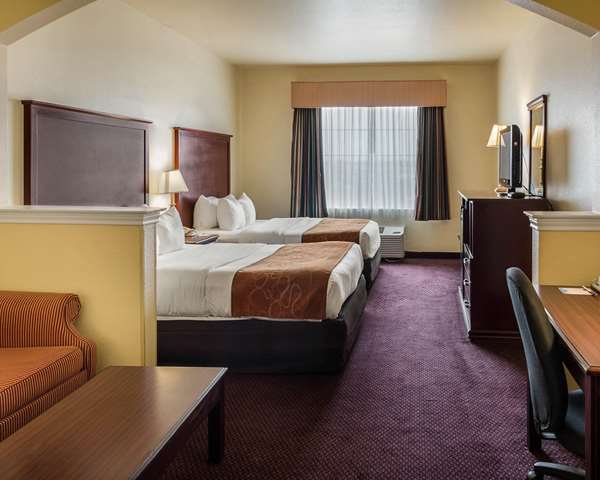  - Comfort Suites Texarkana - I-30, Exit 220B