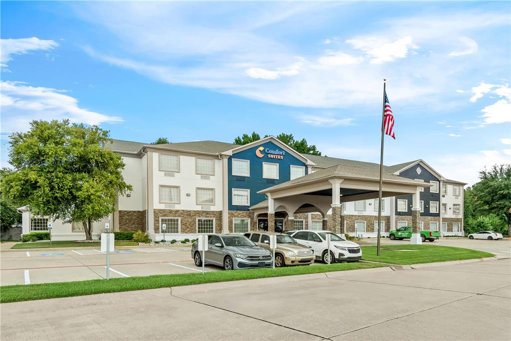 Comfort Suites