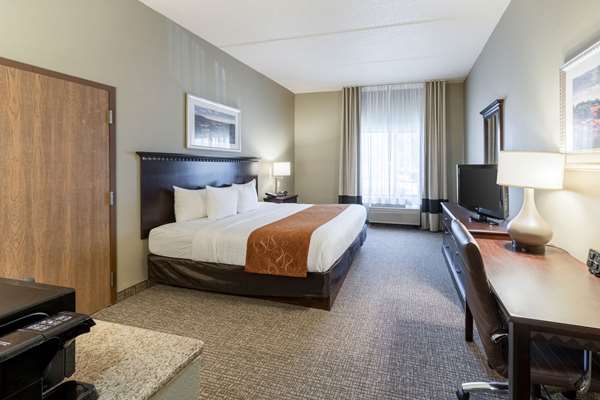 Suite - Comfort Suites Airport Austin