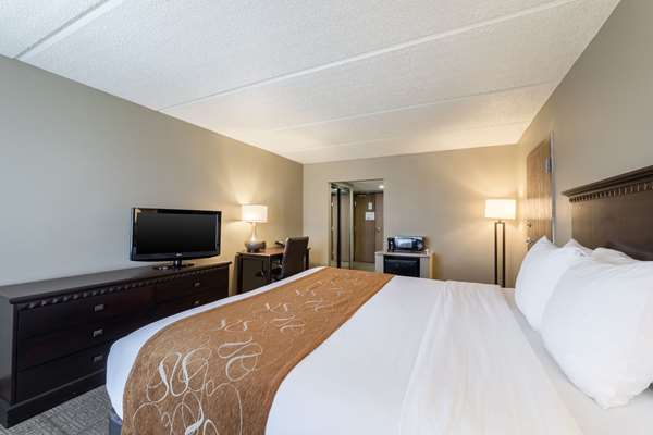 Suite - Comfort Suites Airport Austin