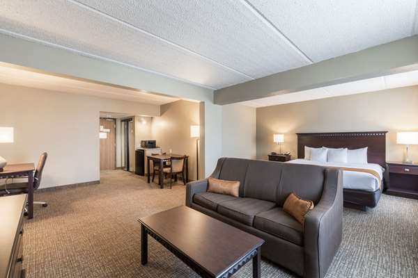 Suite - Comfort Suites Airport Austin
