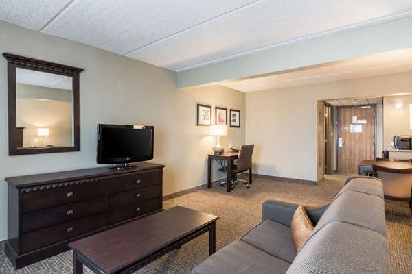 Suite - Comfort Suites Airport Austin