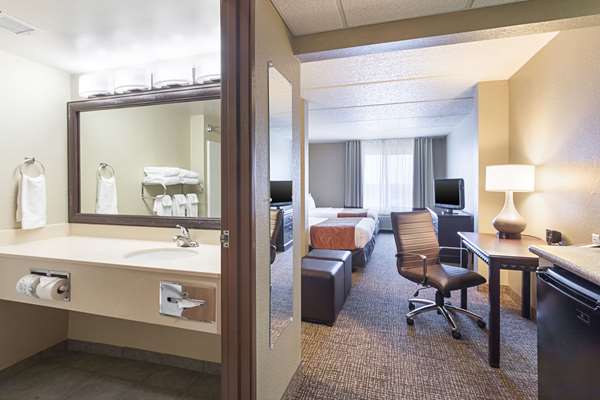 Suite - Comfort Suites Airport Austin