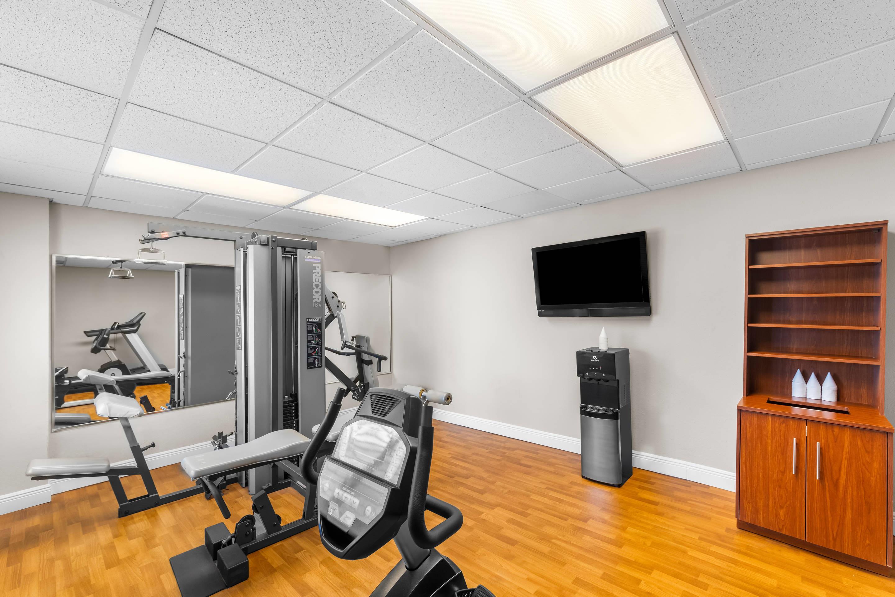 Fitness center | Comfort Suites Austin Airport
