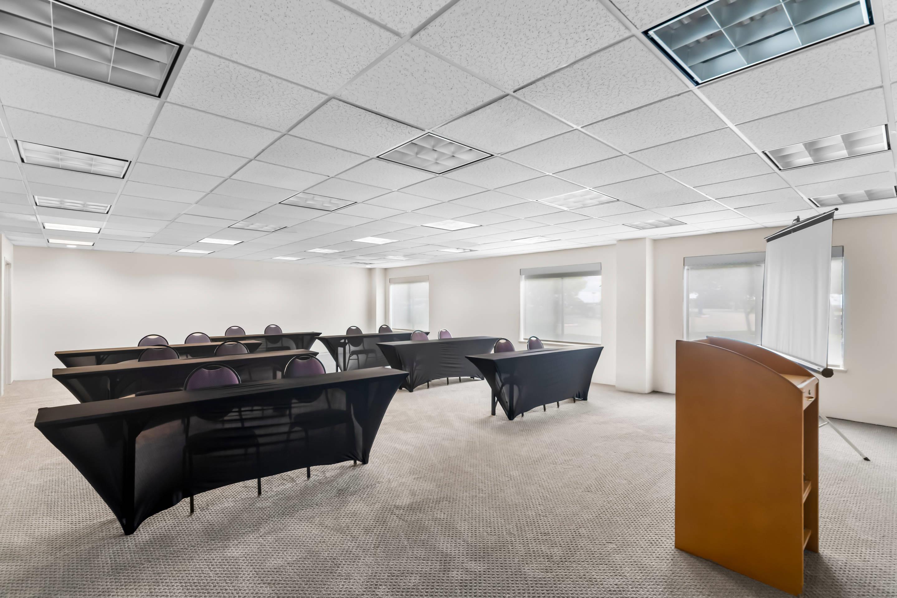 Meeting room | Comfort Suites Austin Airport