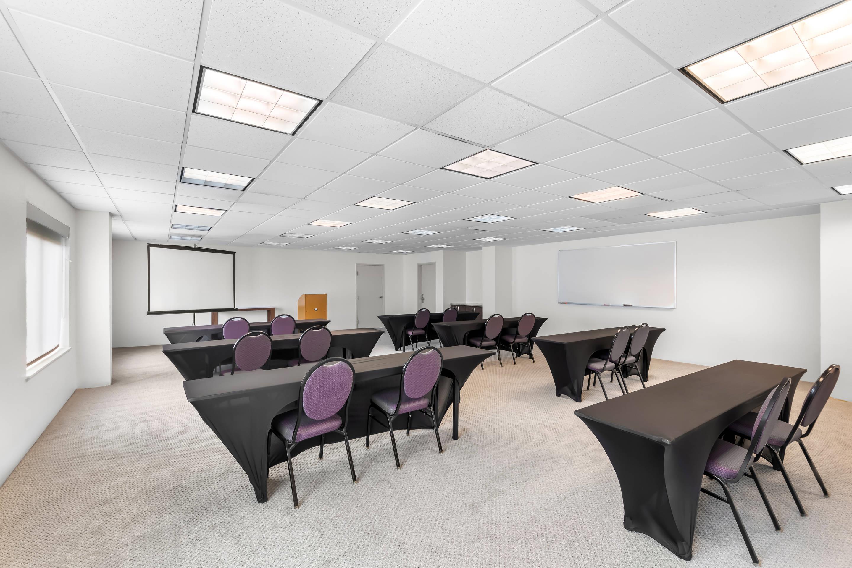 Meeting room | Comfort Suites Austin Airport