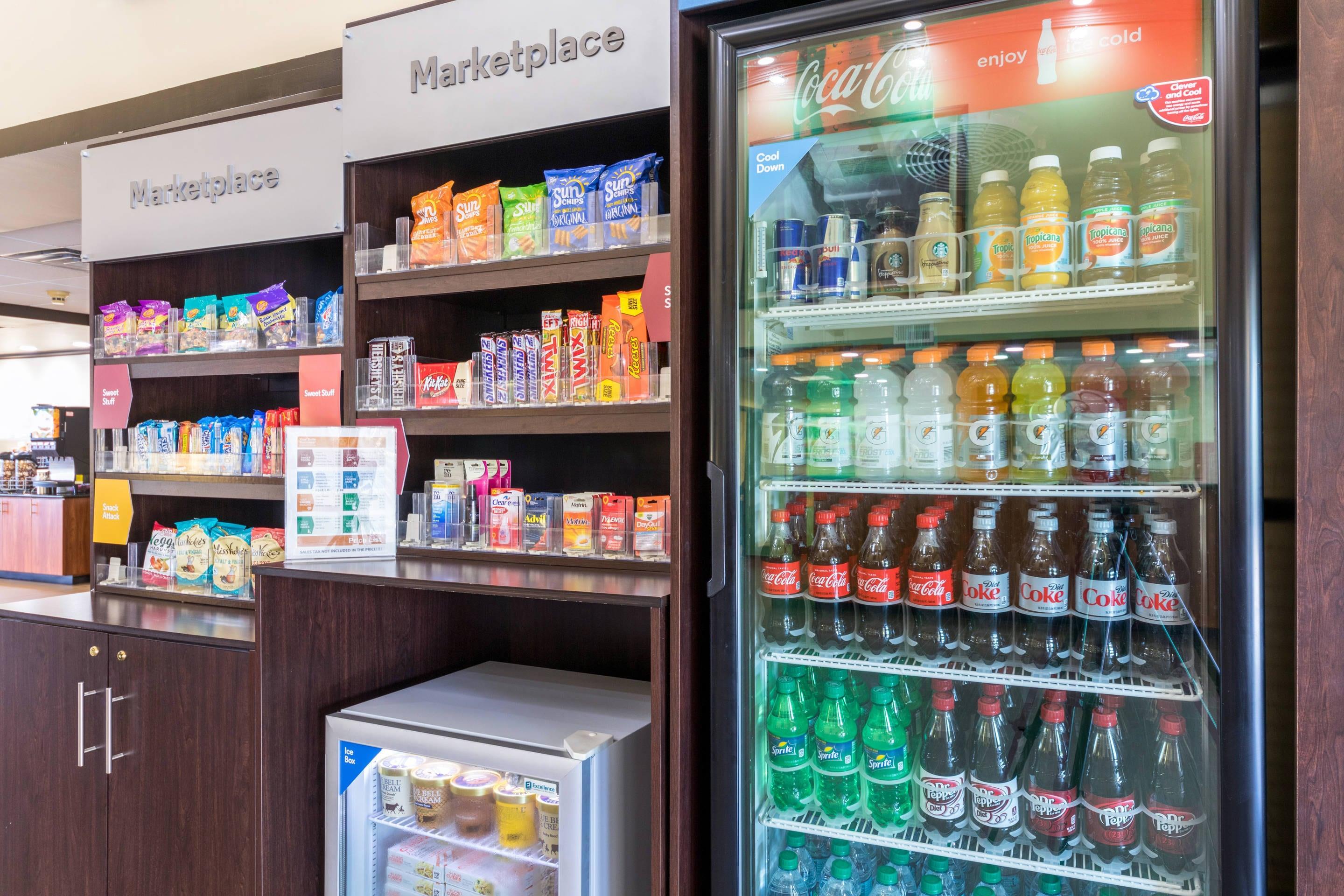 Hotel vending area | Comfort Suites Austin Airport