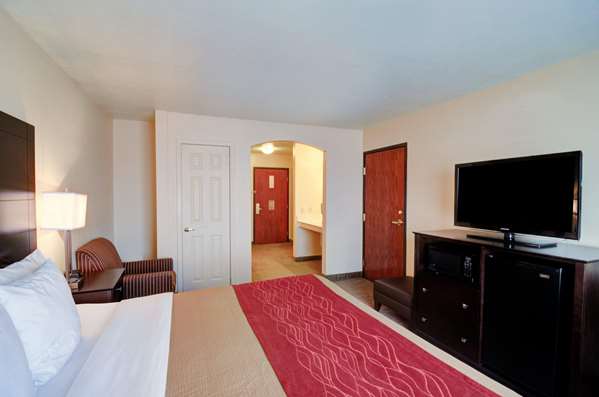  - Comfort Inn & Suites Amarillo - I-40, Exit 64