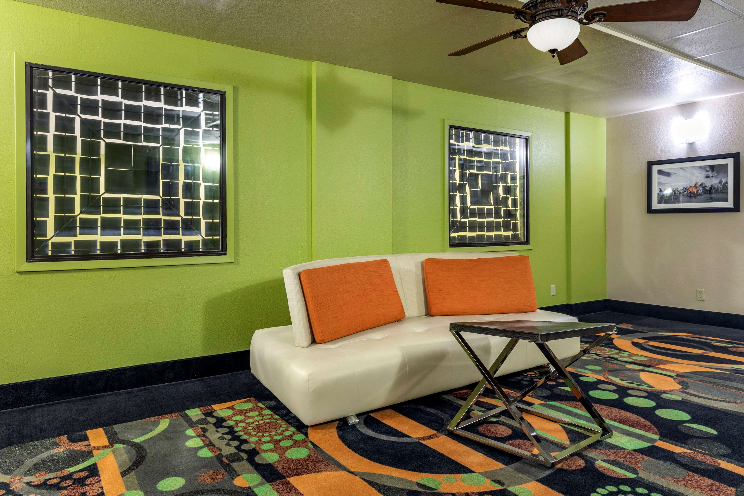 Lobby | Comfort Inn & Suites Mansfield