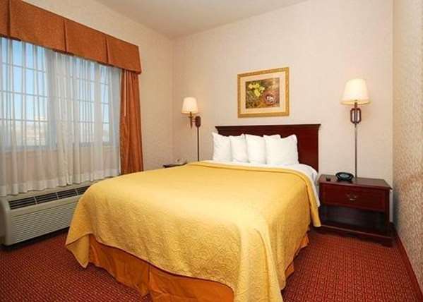 Suite - Quality Inn & Suites South Waco - I-35, Exit 331