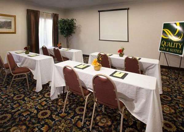  - Quality Inn & Suites South Waco - I-35, Exit 331