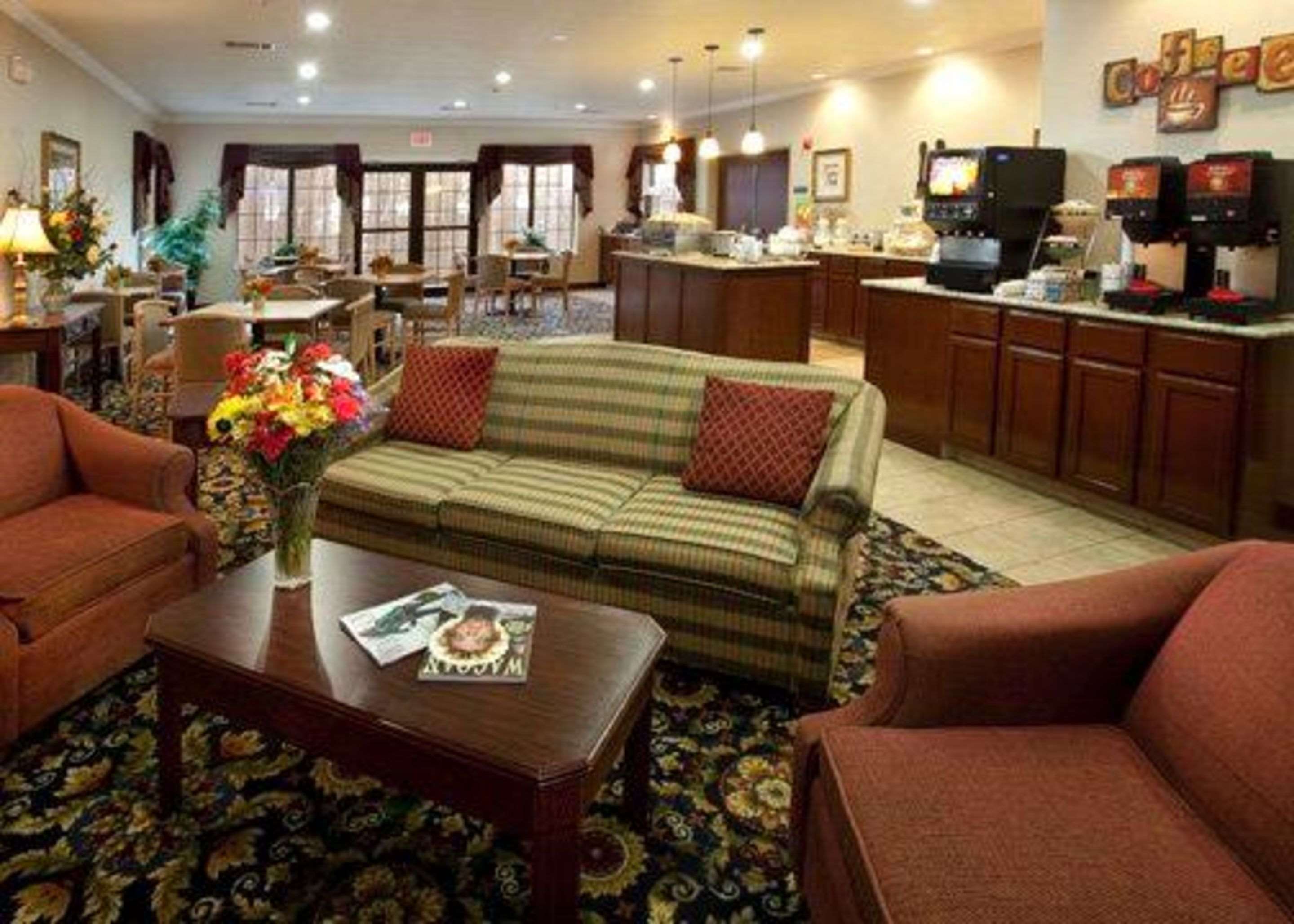 Breakfast area | Quality Inn & Suites, Near University