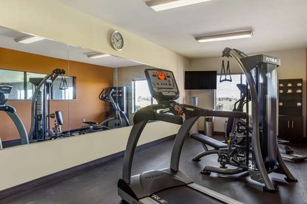 Fitness/ Exercise Room - Comfort Suites Plainview - I-27, Exit 49