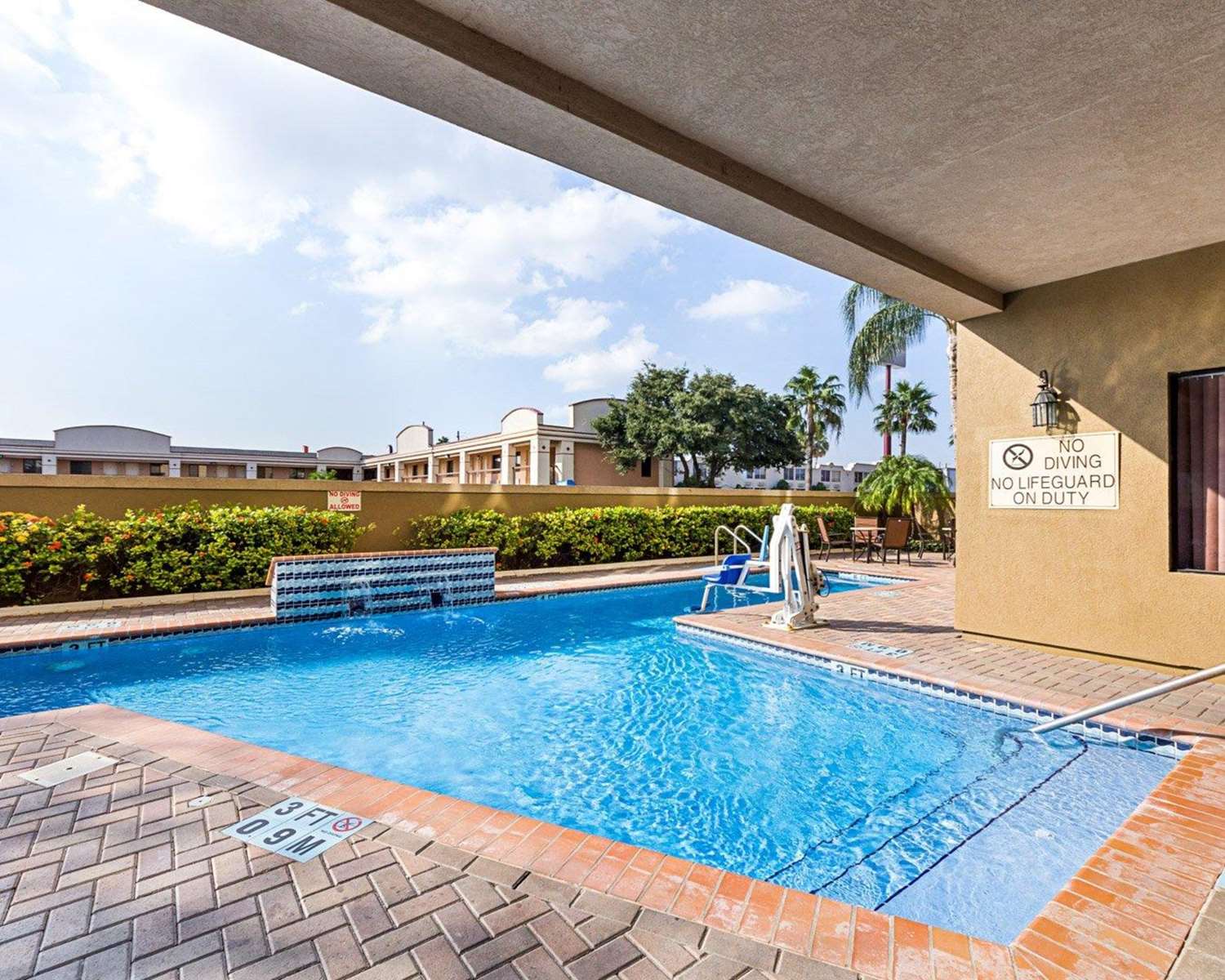 Comfort Suites McAllen, TX See Discounts