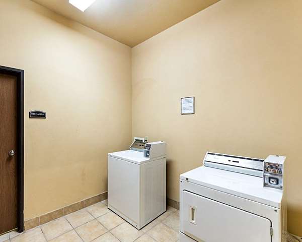 Amenities - Comfort Suites McAllen