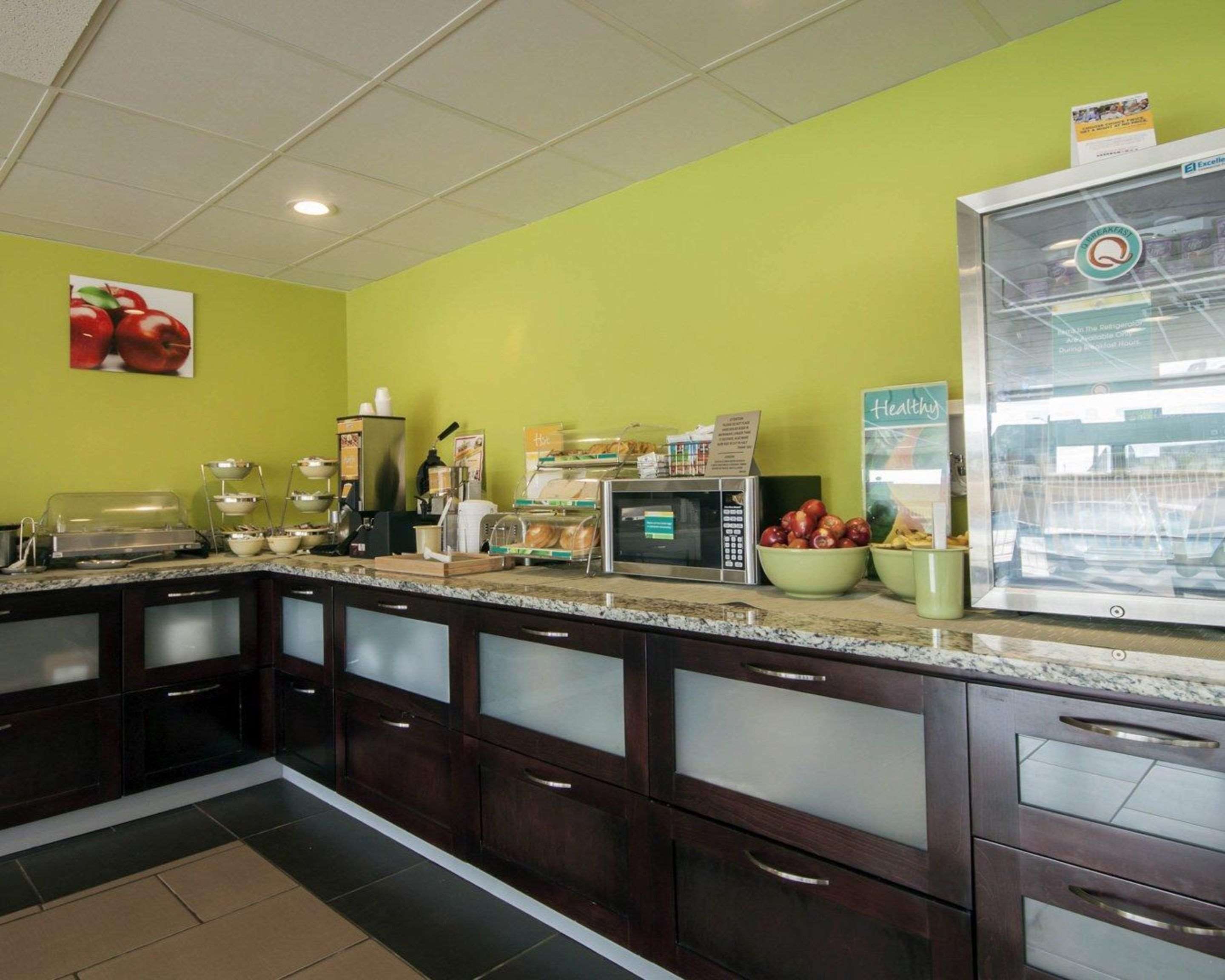Assorted breakfast items | Quality Inn And Suites