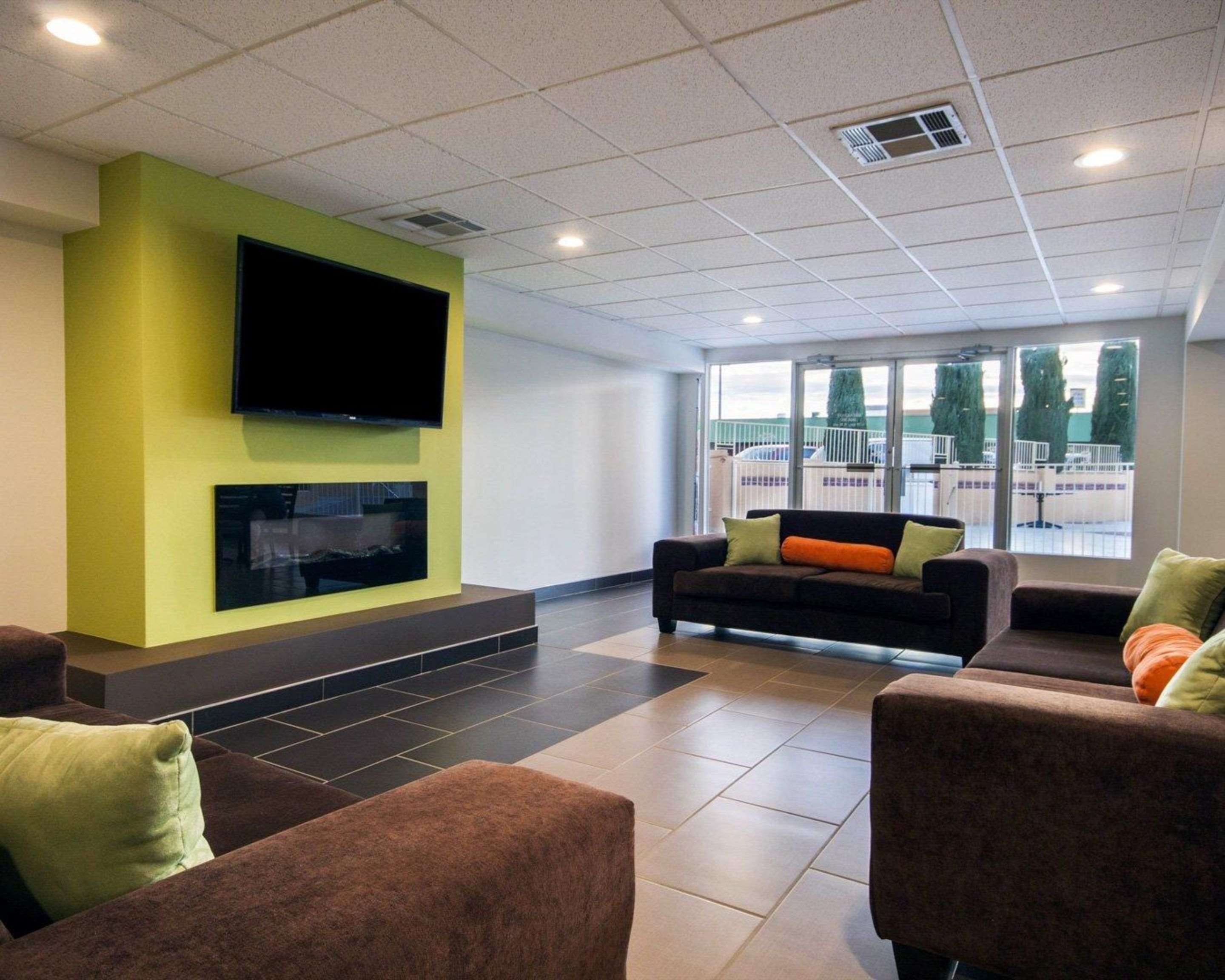 Breakfast area | Quality Inn And Suites
