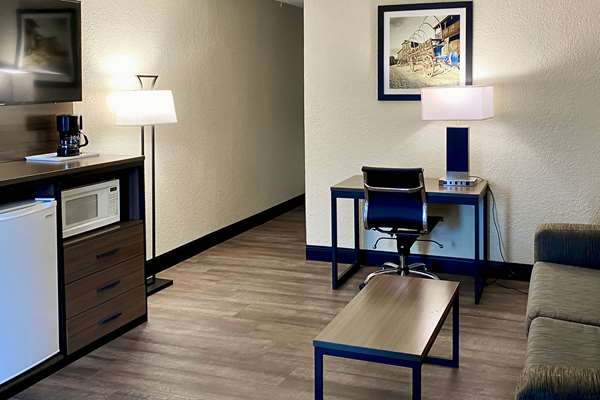 Suite - Quality Inn & Suites El Paso - I-10, Exit 24