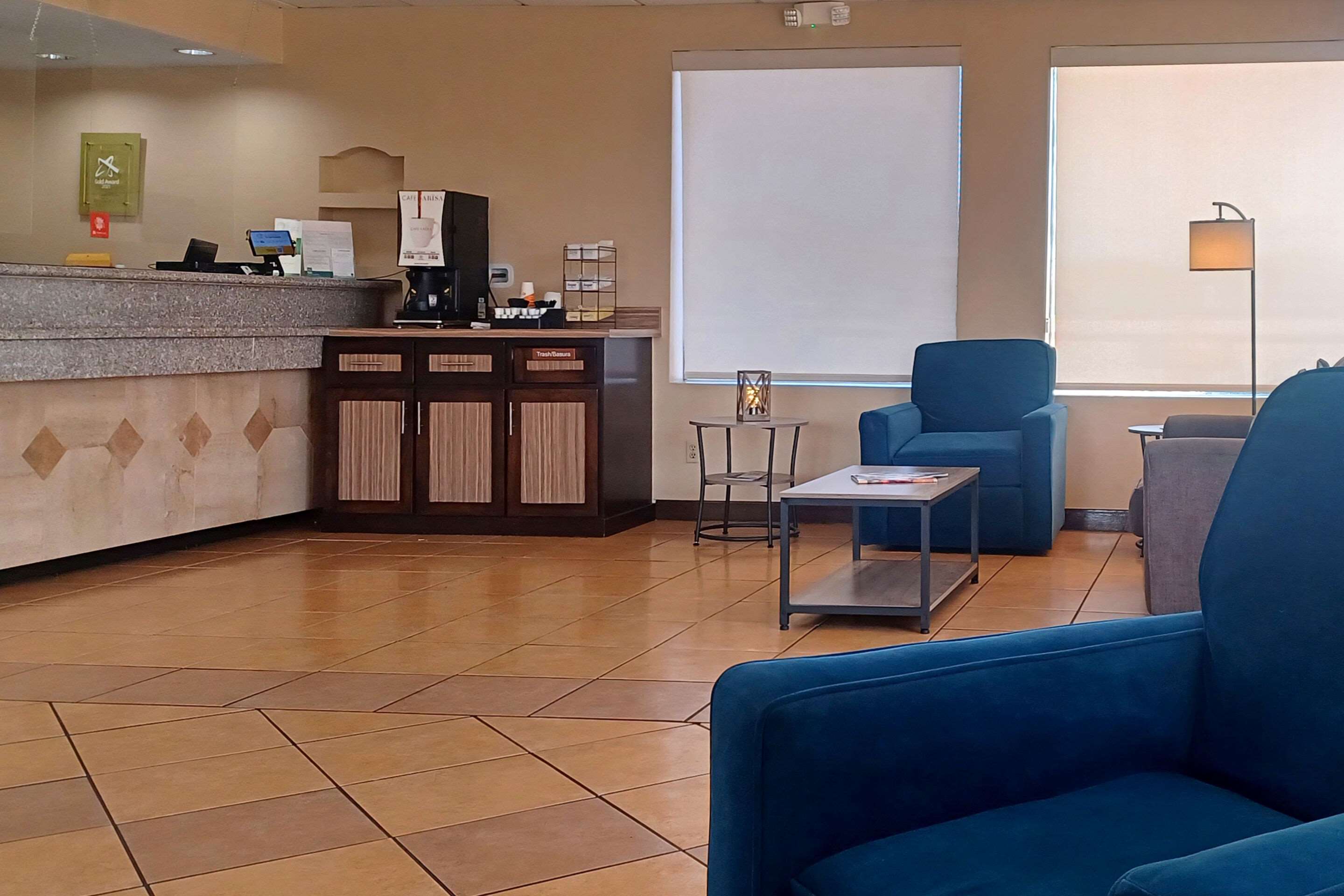 Hotel lobby | Quality Inn And Suites