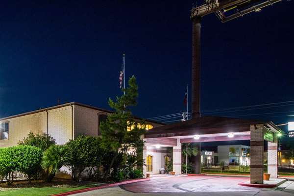 Exterior view - Quality Inn San Marcos - I-35, Exit 206