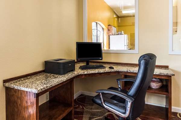 Conference Area - Quality Inn San Marcos - I-35, Exit 206