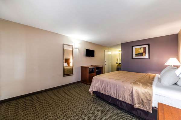 Suite - Quality Inn San Marcos - I-35, Exit 206