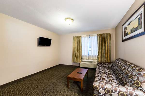 Suite - Quality Inn San Marcos - I-35, Exit 206