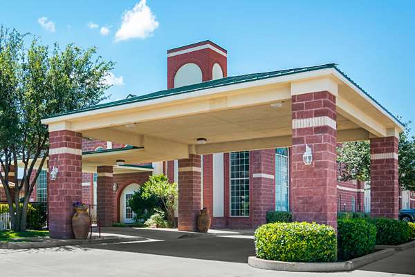 Exterior view - Quality Suites Lubbock