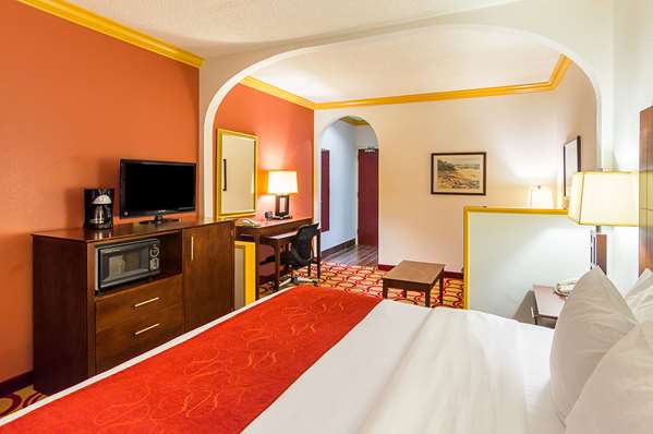 Suite - Quality Suites Lubbock