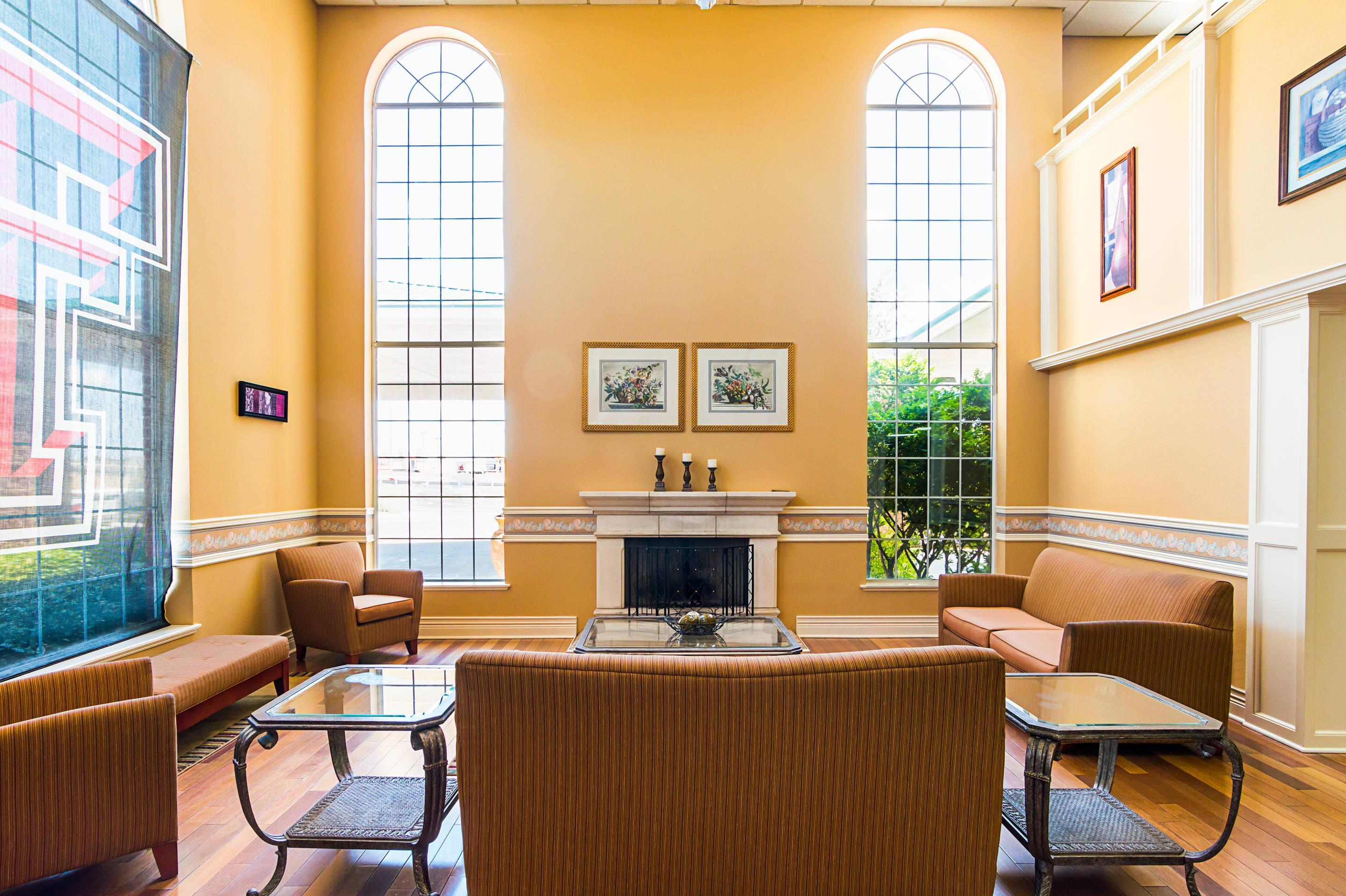 Hotel lobby | Comfort Suites Lubbock