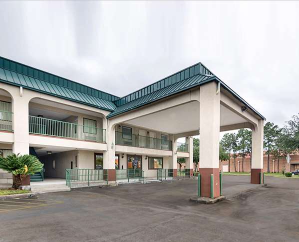 Exterior view - Rodeway Inn & Suites Northwest Houston