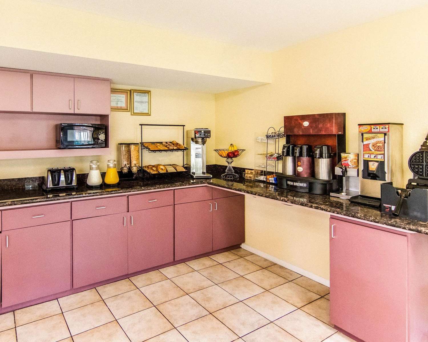 Rodeway Inn & Suites Northwest Houston, TX See Discounts